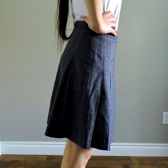 Tristan Gray Plaid Knee-Length Wrap Skirt - Picture 6 of 10
